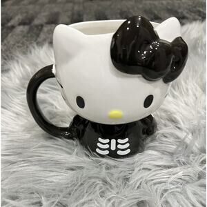 Hello Kitty Halloween‎ Black Skeleton Mug